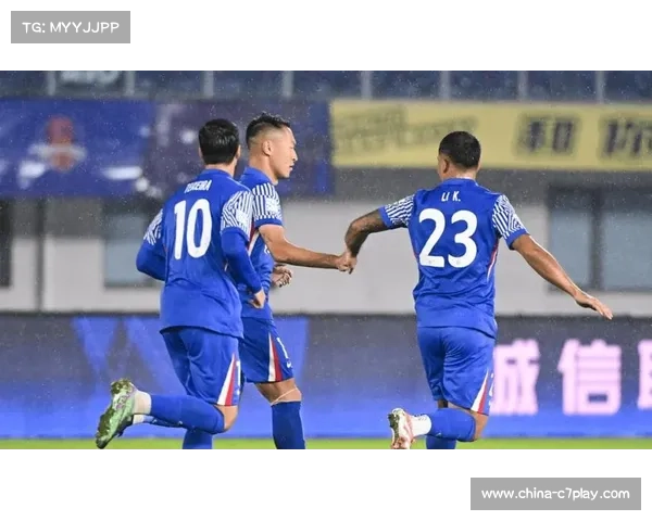 上海申花阿苏埃、吴曦和路易斯分别建功