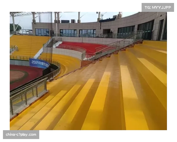 为改善主场氛围，克莱蒙主场启动看台小幅翻新工程